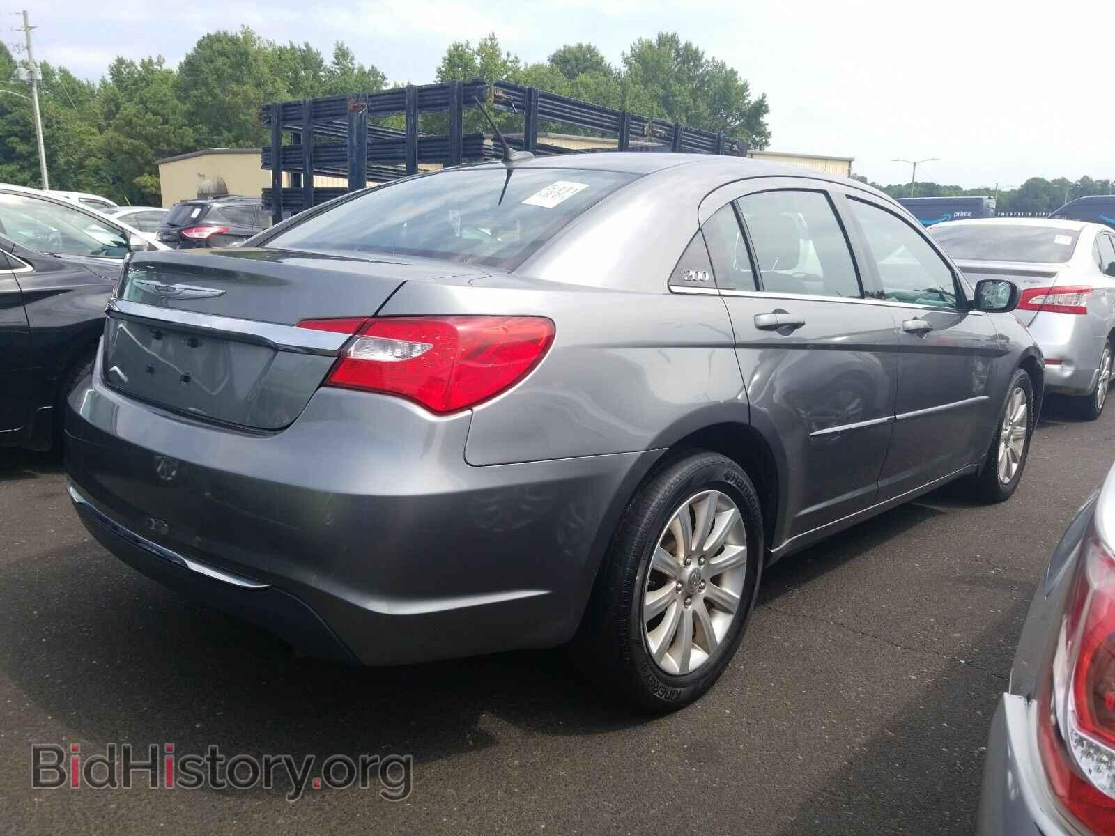 2013 Chrysler 200 - VIN: 1C3CCBBB1DN714571 - Photo 2