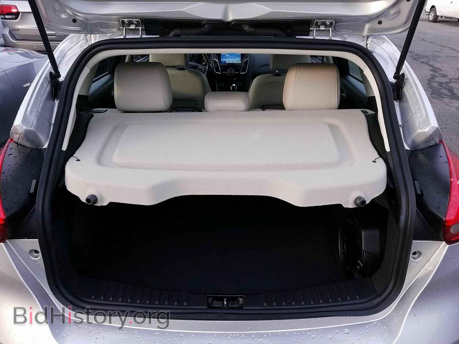 2016 Ford Focus - VIN: 1FADP3N29GL232006 - Photo 7