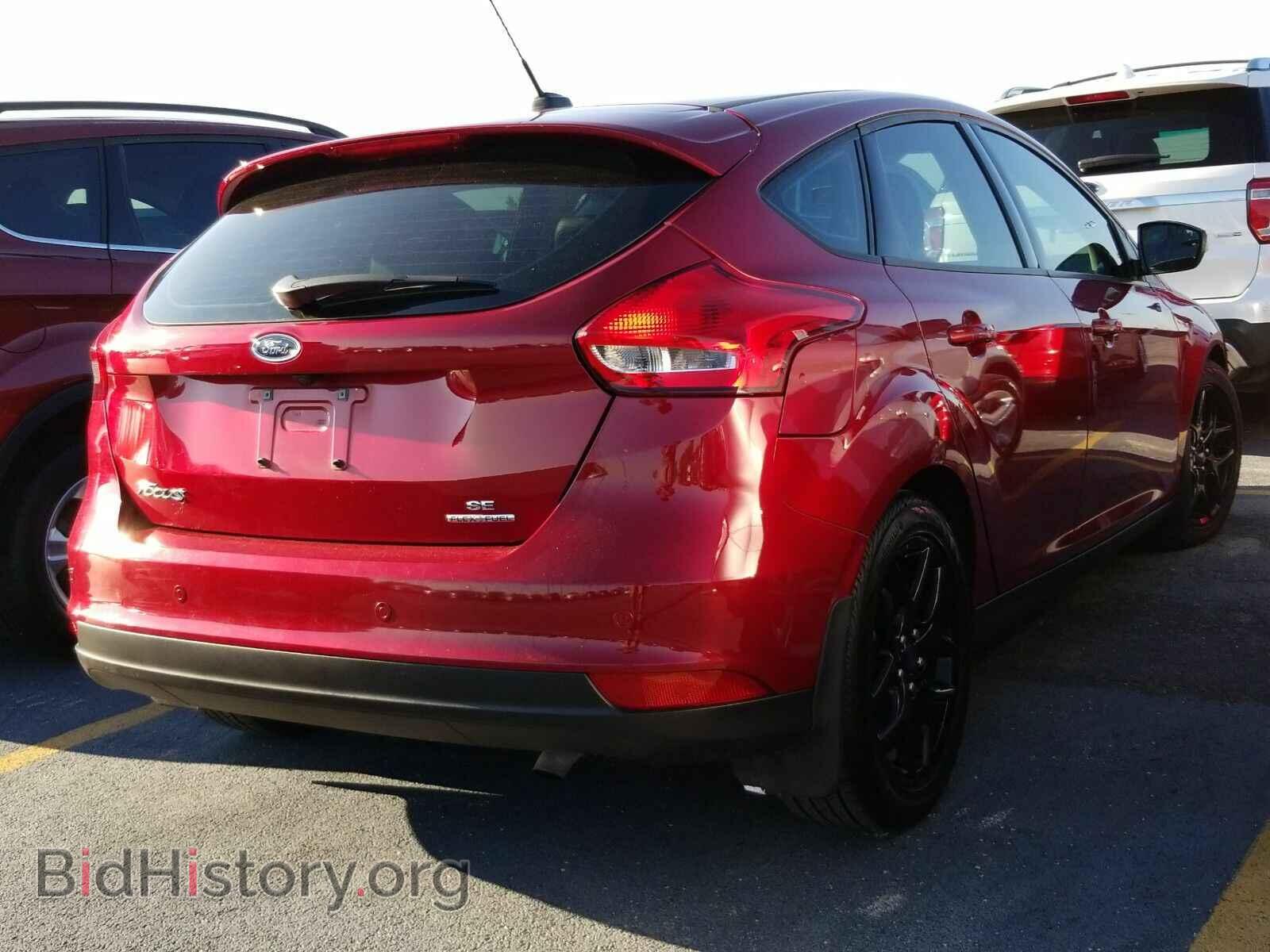 2016 Ford Focus - VIN: 1FADP3K26GL300959 - Фото 2
