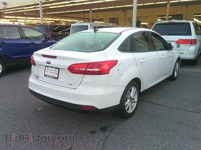 2016 Ford Focus - VIN: 1FADP3F29GL250195 - Photo 2