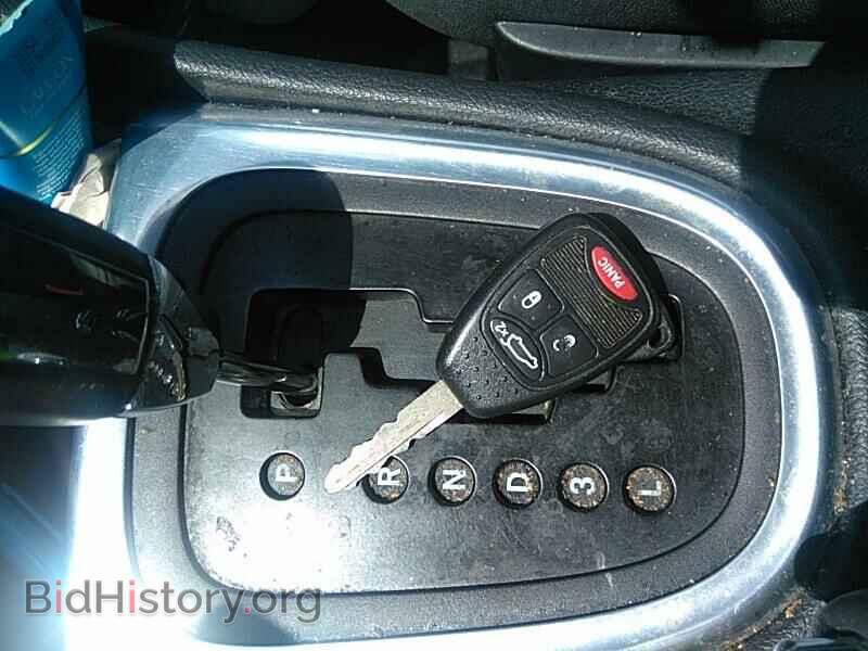 2014 Chrysler 200 - VIN: 1C3CCBBB4EN157866 - Фото 8