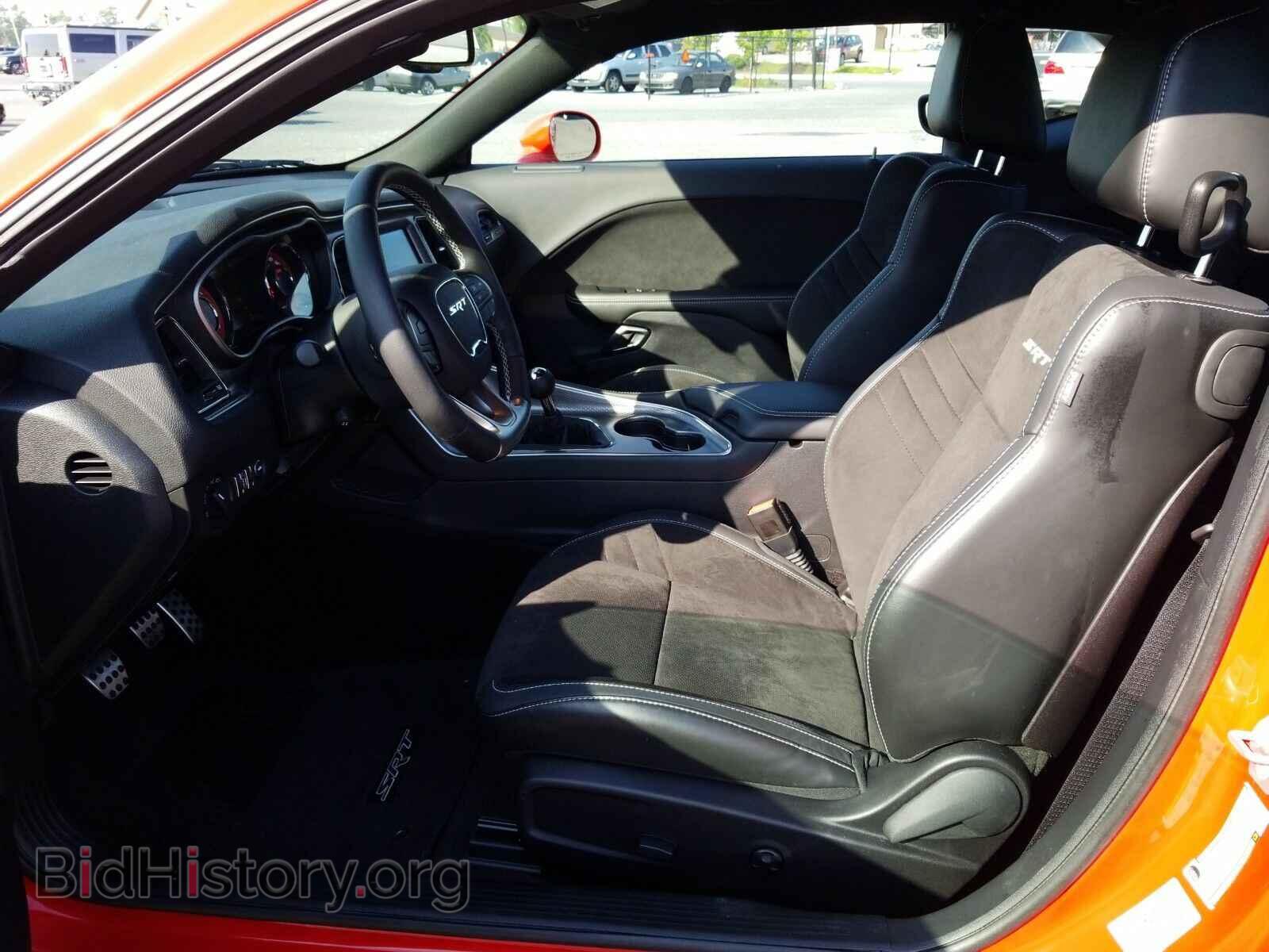 2016 Dodge Challenger - VIN: 2C3CDZC9XGH325653 - Photo 7