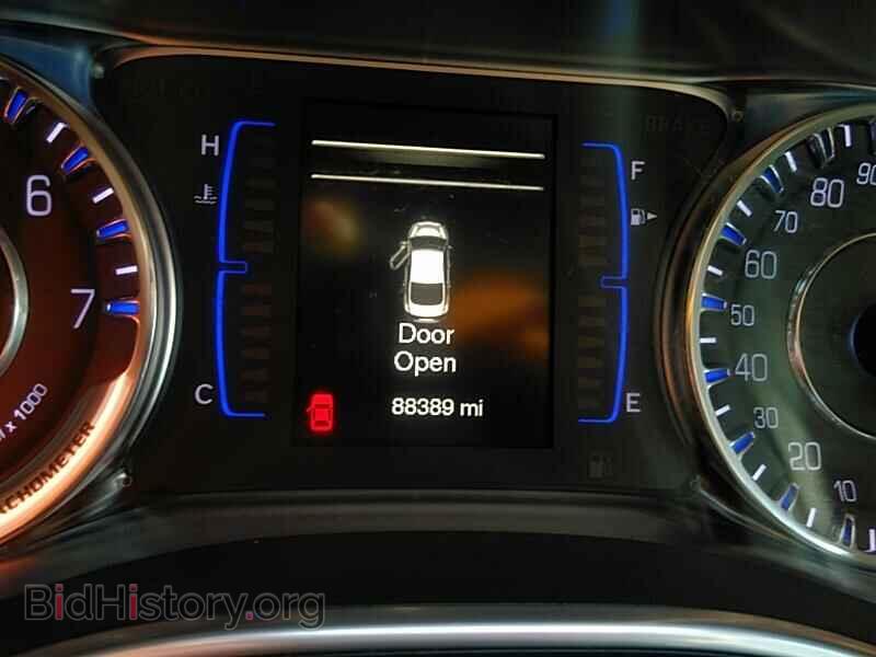 2016 Chrysler 200 - VIN: 1C3CCCAB7GN130512 - Фото 5