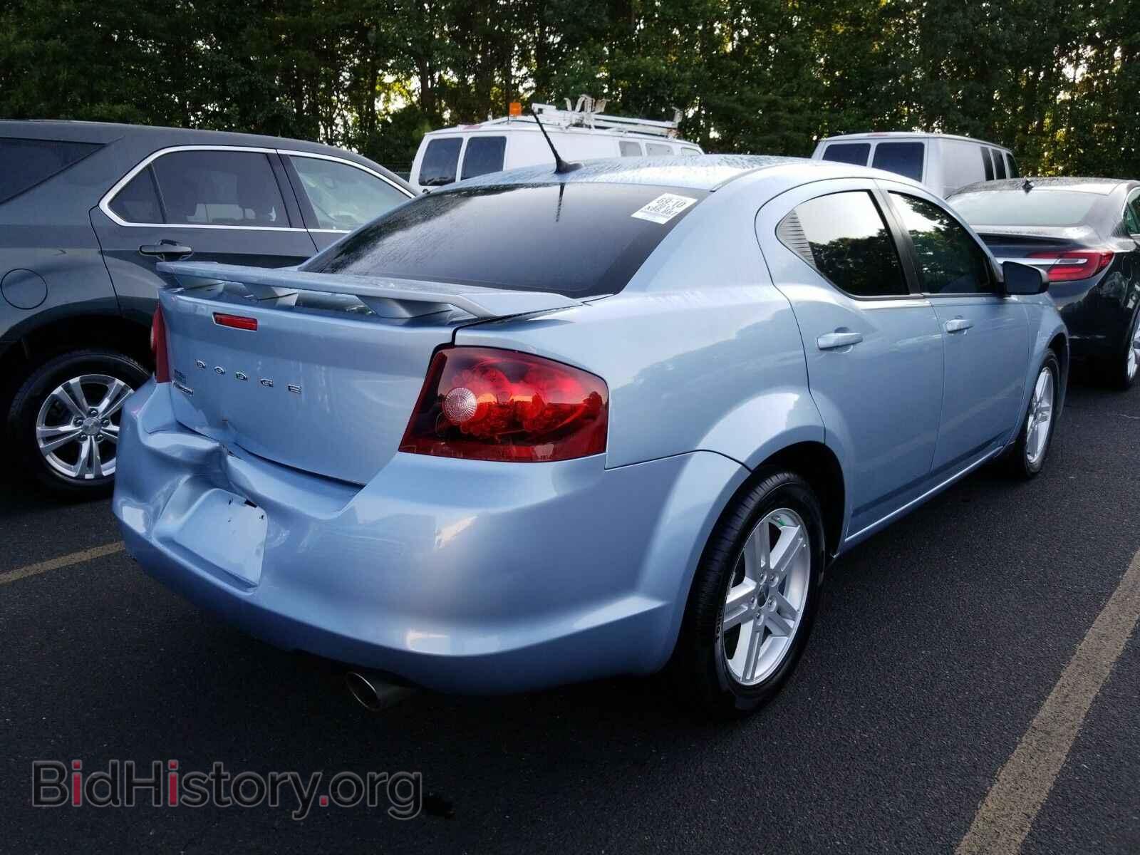 2013 Dodge Avenger - VIN: 1C3CDZAG1DN619995 - Фото 2