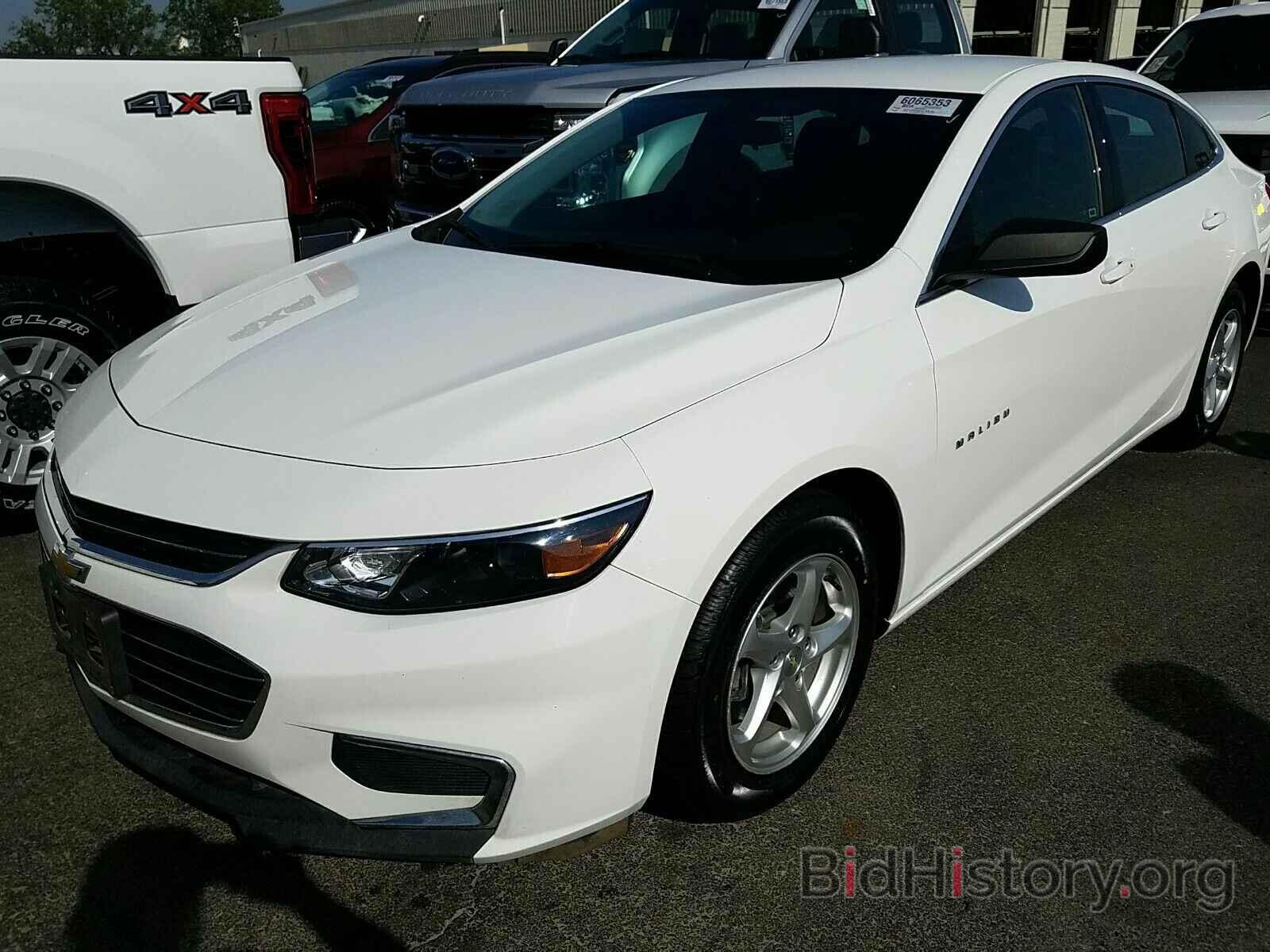 Photo 1G1ZB5ST8JF117340 - Chevrolet Malibu 2018