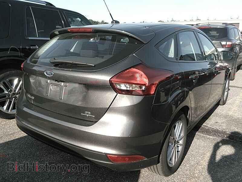 2016 Ford Focus - VIN: 1FADP3K26GL359235 - Photo 2