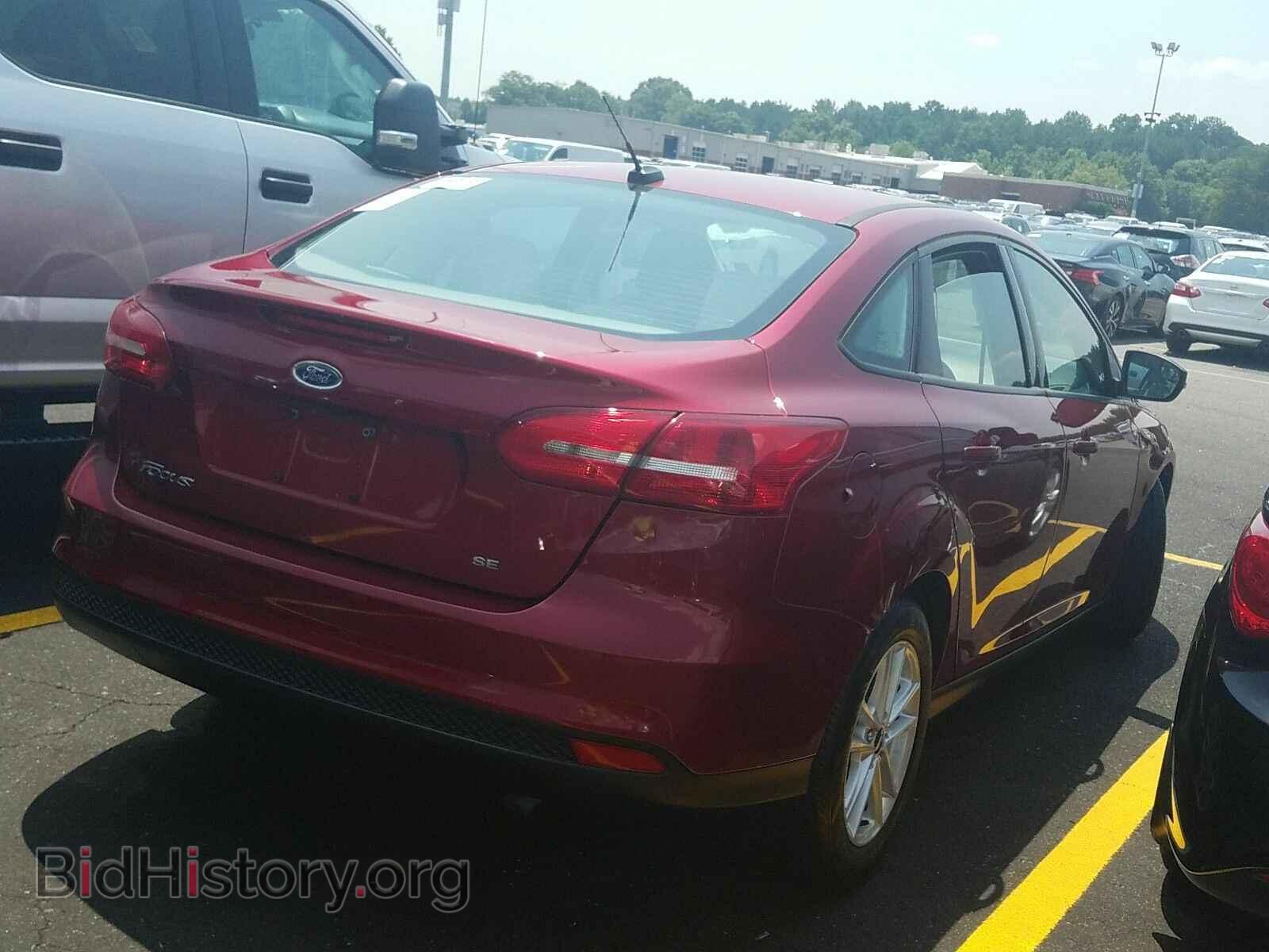 2017 Ford Focus - VIN: 1FADP3F22HL208212 - Фото 2