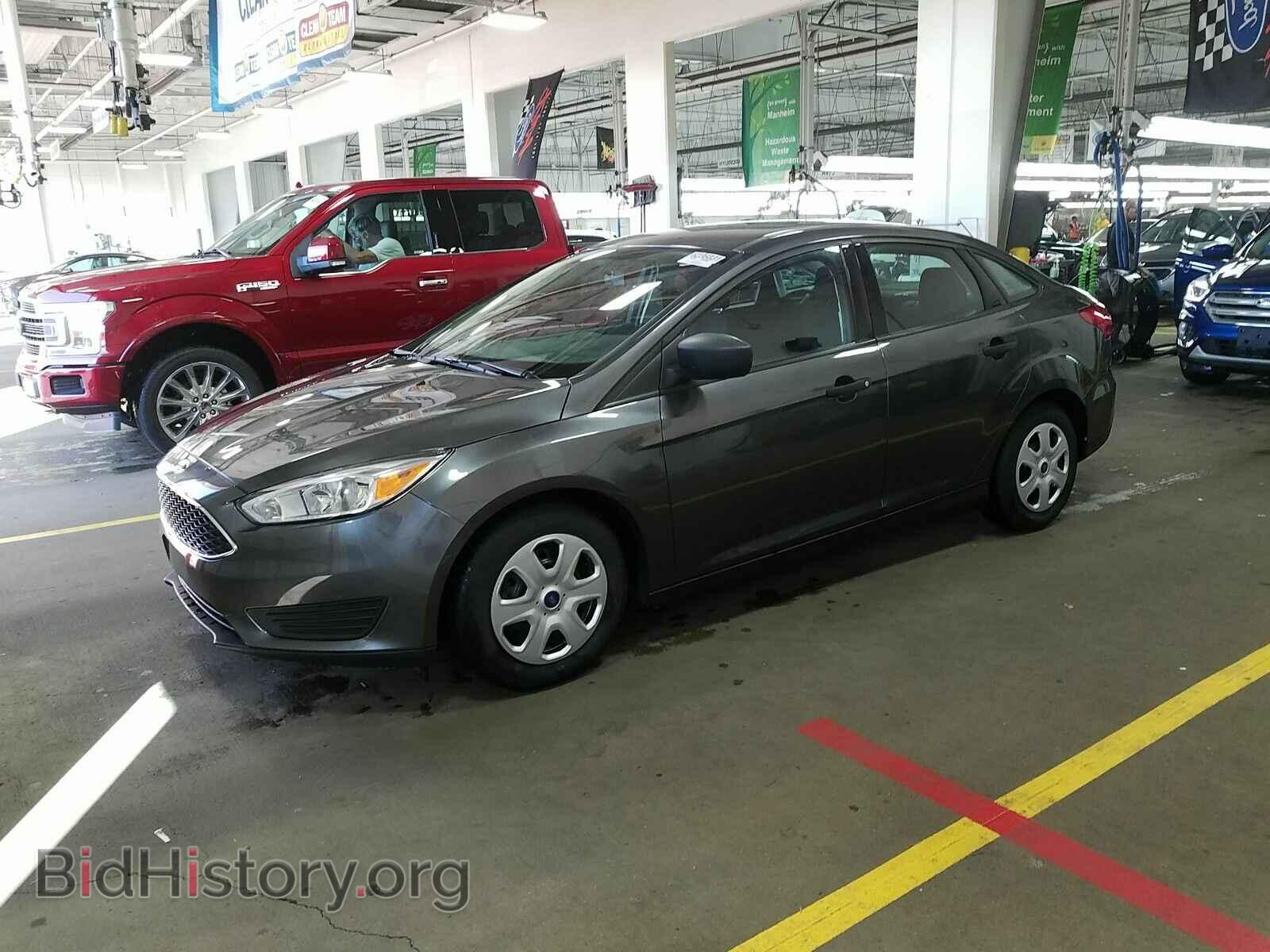 Фотография 1FADP3E29HL220925 - Ford Focus 2017