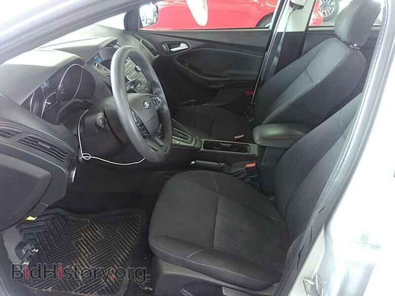 2016 Ford Focus - VIN: 1FADP3F29GL356792 - Photo 3
