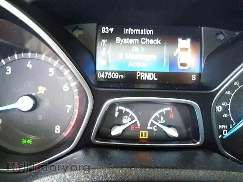 2016 Ford Focus - VIN: 1FADP3F29GL356792 - Photo 5