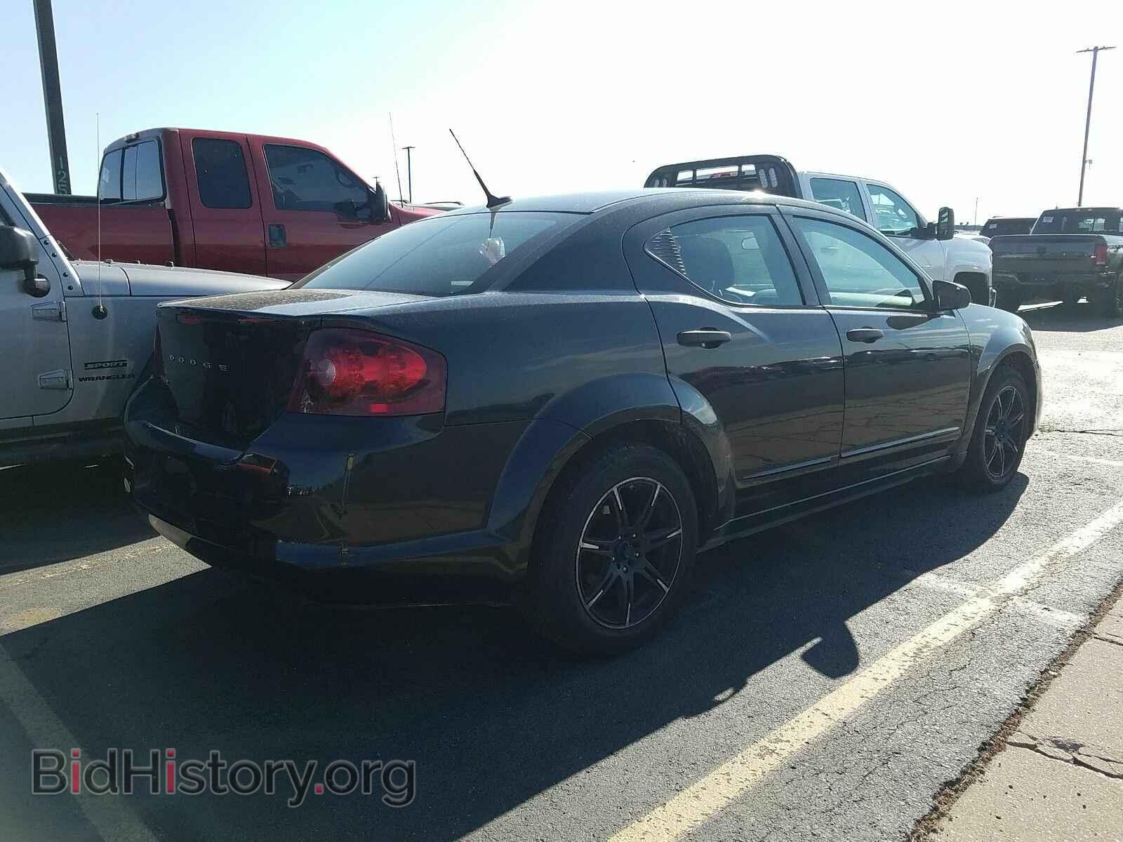 2011 Dodge Avenger - VIN: 1B3BD4FB5BN523048 - Фото 2