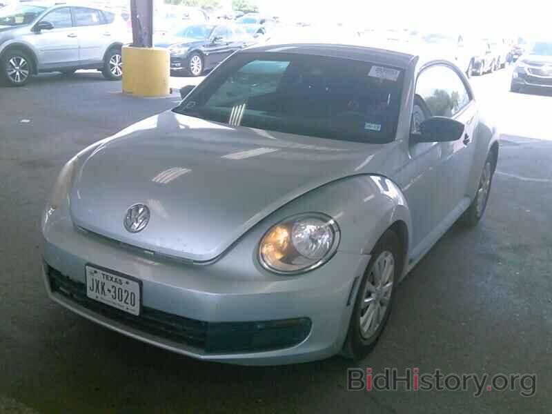 Photo 3VWFP7AT1DM644632 - Volkswagen Beetle Coupe 2013