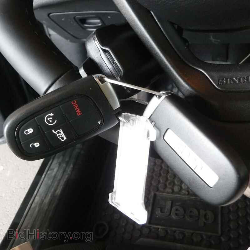 2019 Jeep Cherokee - VIN: 1C4PJMBX0KD178659 - Фото 8