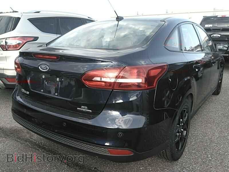2016 Ford Focus - VIN: 1FADP3F28GL359294 - Photo 2