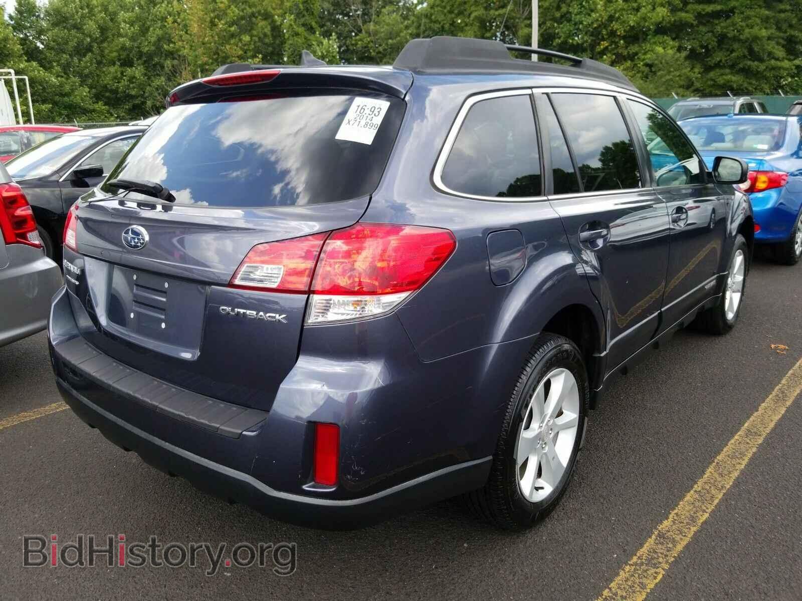 2014 Subaru Outback - VIN: 4S4BRCCC4E3290640 - Фото 2