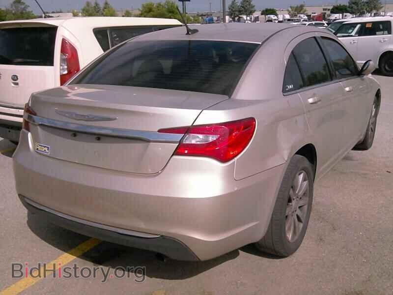 2013 Chrysler 200 - VIN: 1C3CCBBB5DN684944 - Photo 2