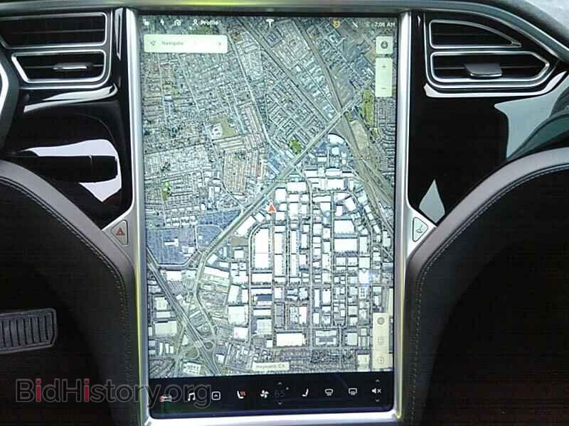 2015 Tesla Model S - VIN: 5YJSA1S26FF087892 - Photo 4
