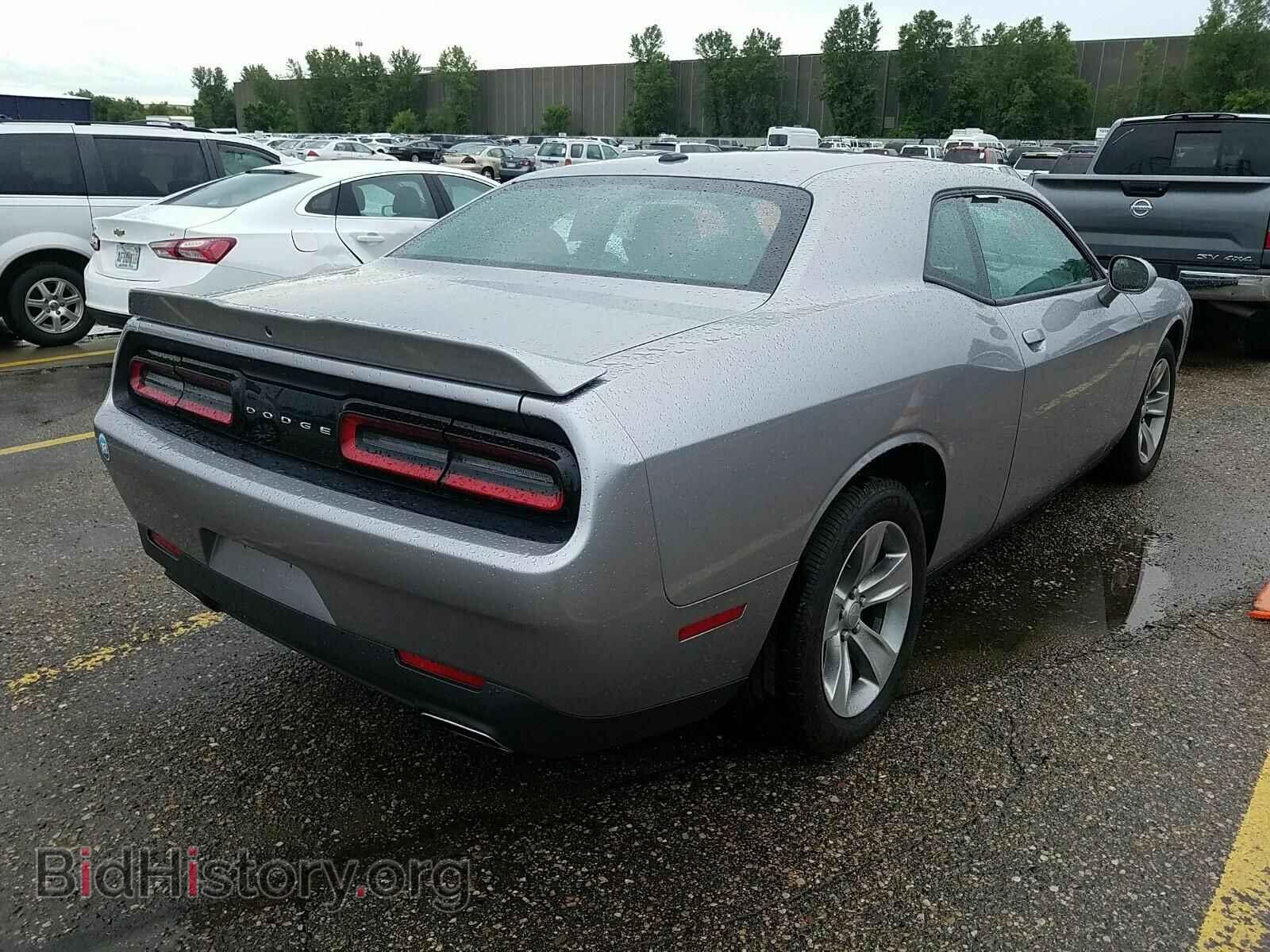 2018 Dodge Challenger - VIN: 2C3CDZAG9JH121757 - Фото 2