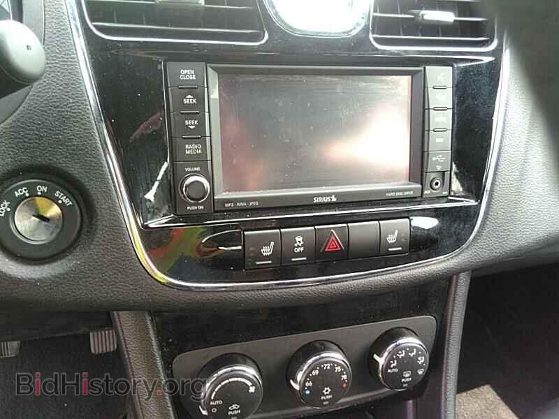 2012 Chrysler 200 - VIN: 1C3CCBCB1CN277569 - Photo 4
