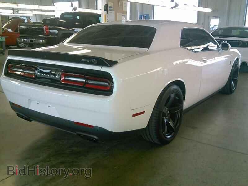 2017 Dodge Challenger - VIN: 2C3CDZC92HH591962 - Фото 2