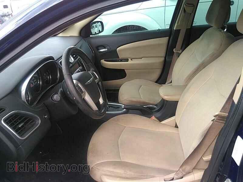 2013 Chrysler 200 - VIN: 1C3CCBBB2DN571579 - Фото 3