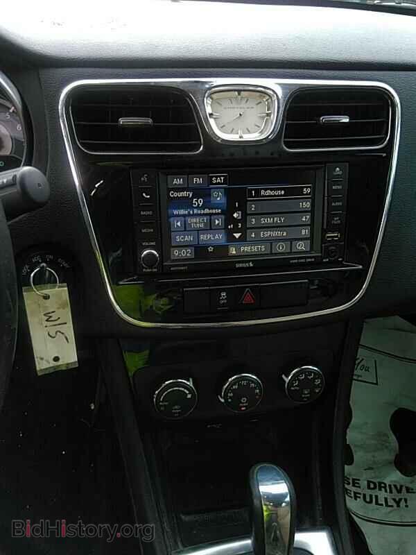 2013 Chrysler 200 - VIN: 1C3CCBBB2DN571579 - Фото 4