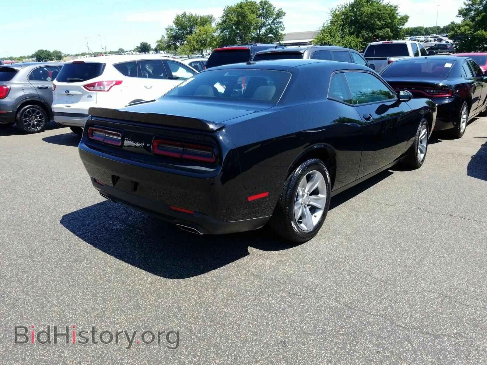 2019 Dodge Challenger - VIN: 2C3CDZAG2KH560879 - Фото 2