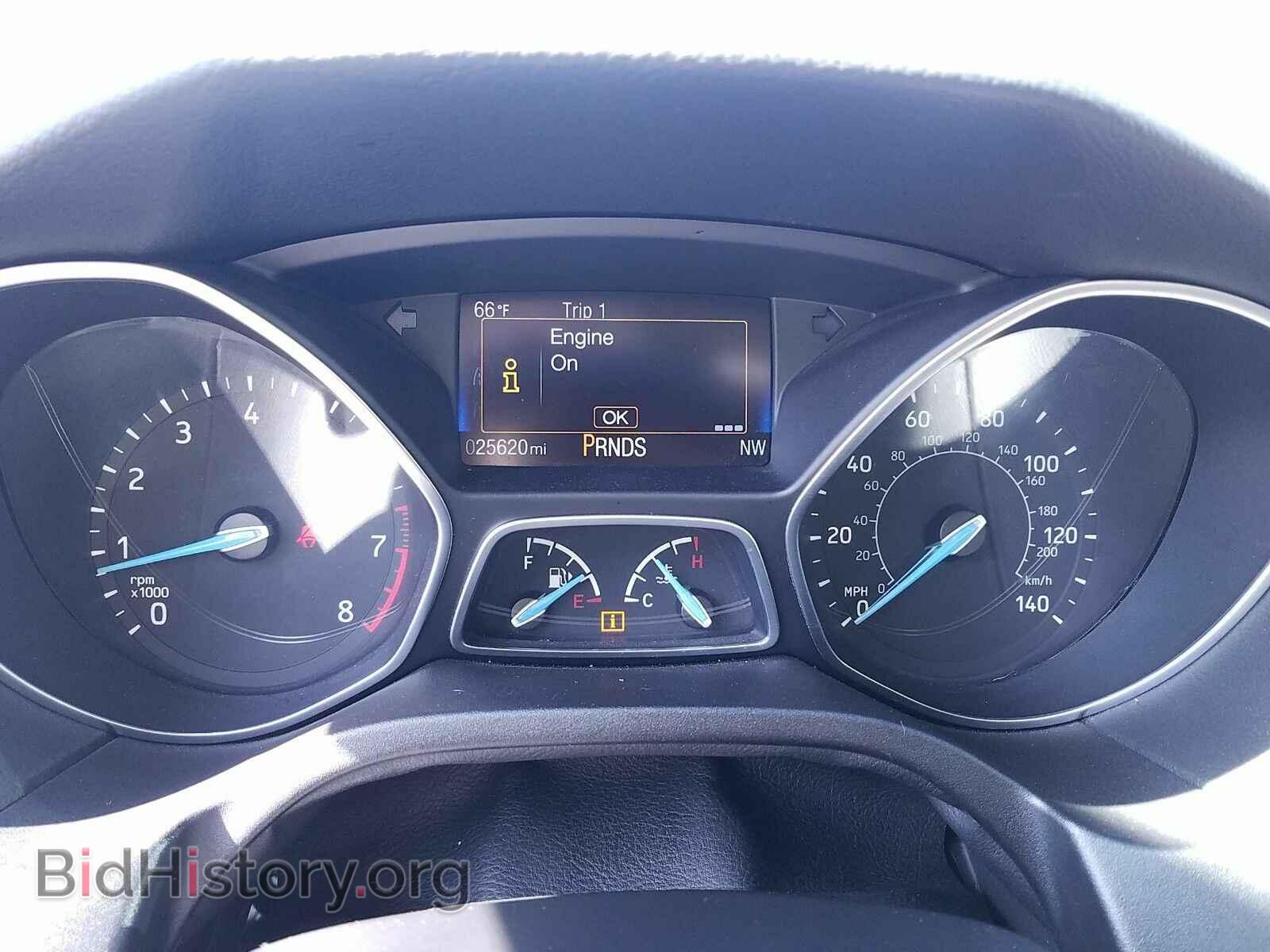 2016 Ford Focus - VIN: 1FADP3F22GL279120 - Photo 5