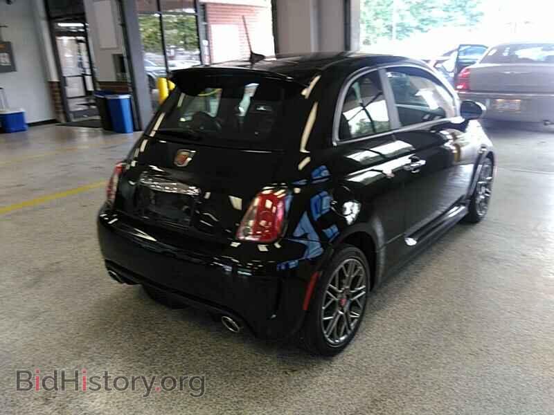 2017 FIAT 500 Abarth - VIN: 3C3CFFFHXHT556363 - Фото 2