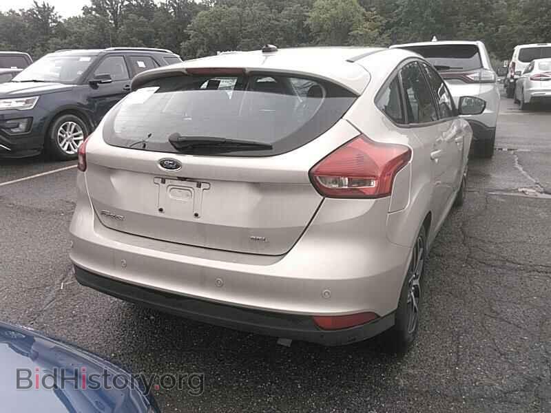 2018 Ford Focus - VIN: 1FADP3M27JL314129 - Фото 2