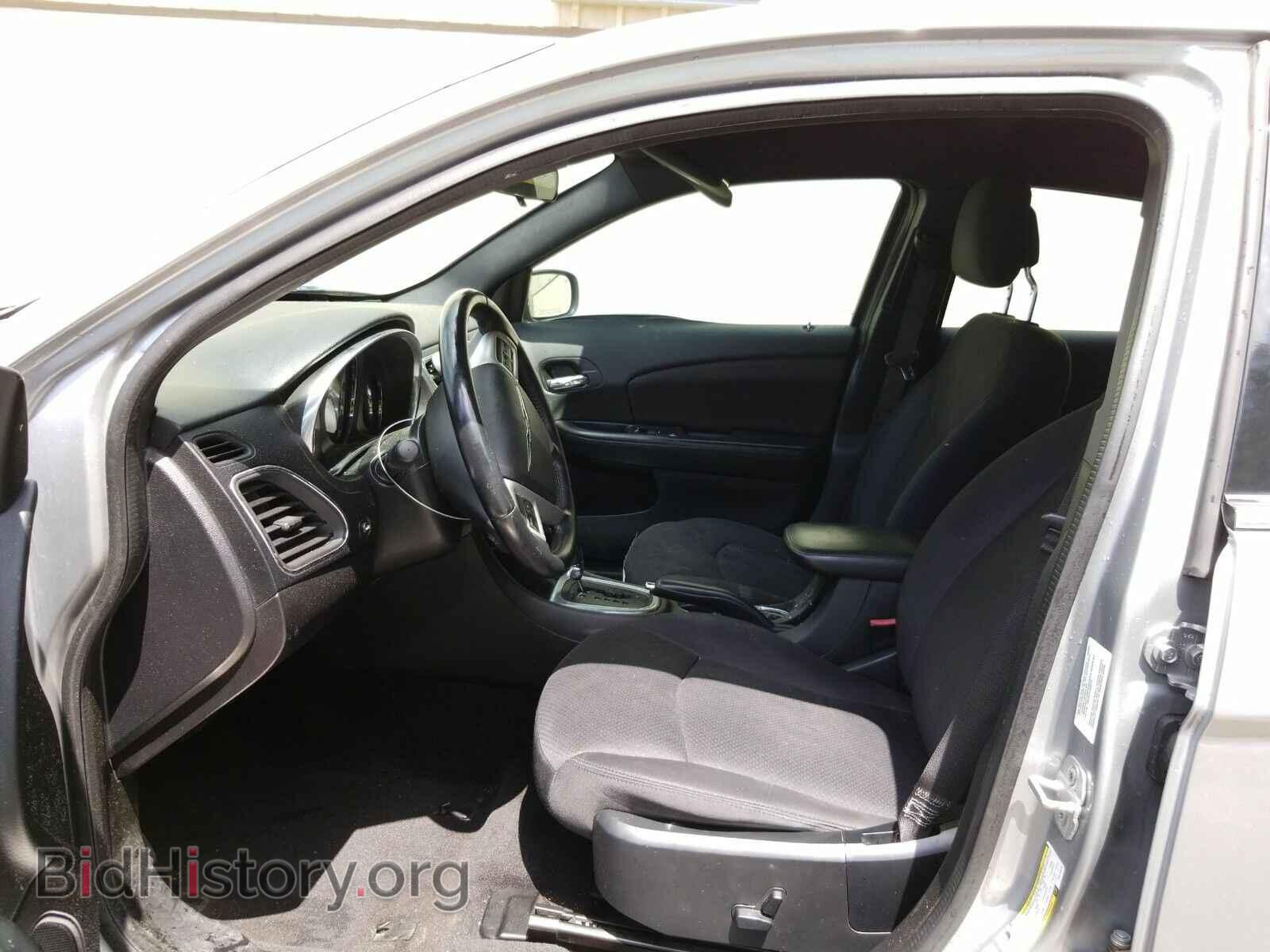 2013 Chrysler 200 - VIN: 1C3CCBBG3DN728029 - Фото 3