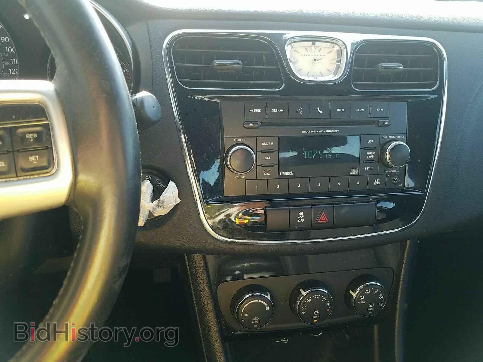 2013 Chrysler 200 - VIN: 1C3CCBBG2DN706314 - Фото 4