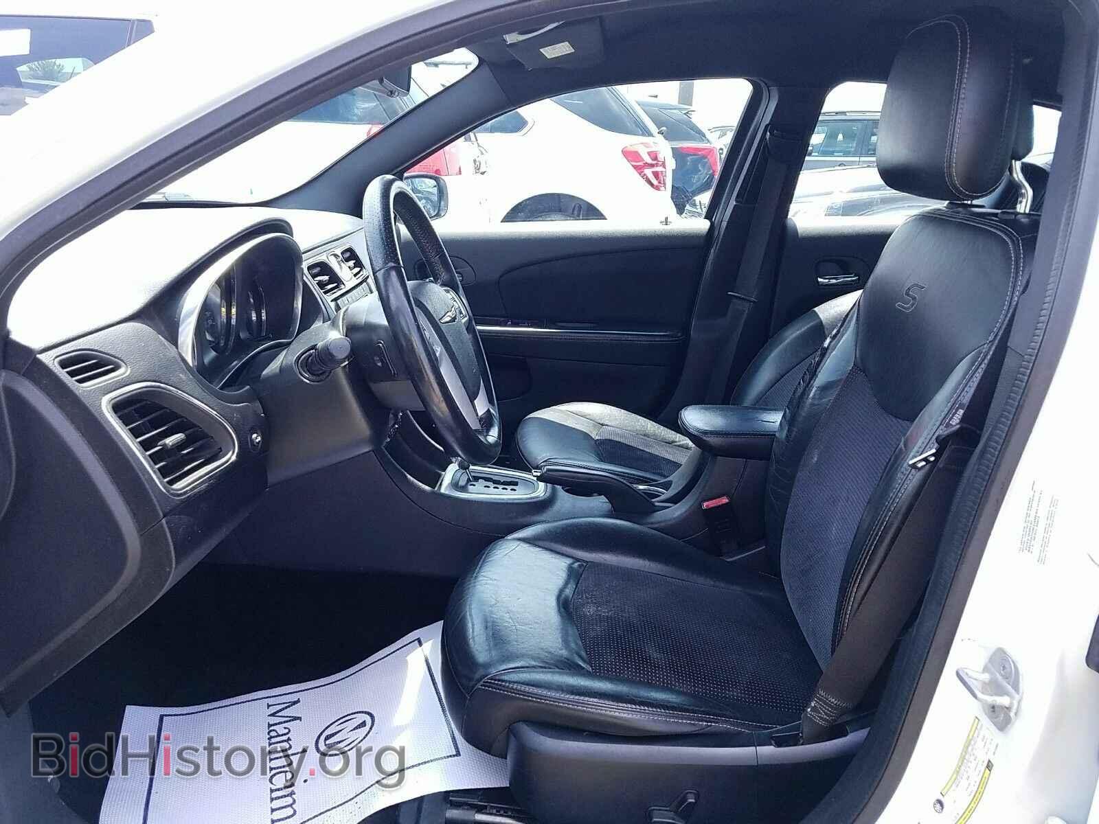 2013 Chrysler 200 - VIN: 1C3CCBCG4DN744982 - Фото 3