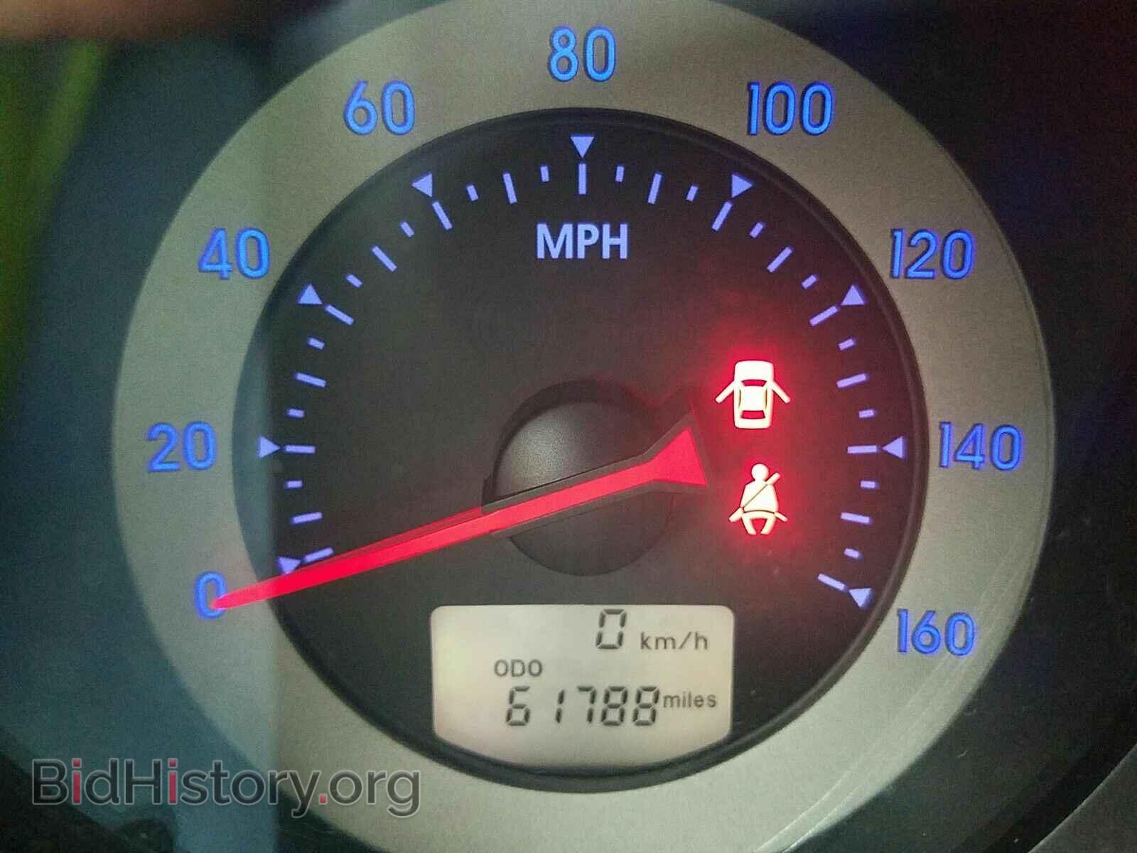 2011 Mitsubishi Eclipse - VIN: 4A37L5EF6BE005271 - Фото 5