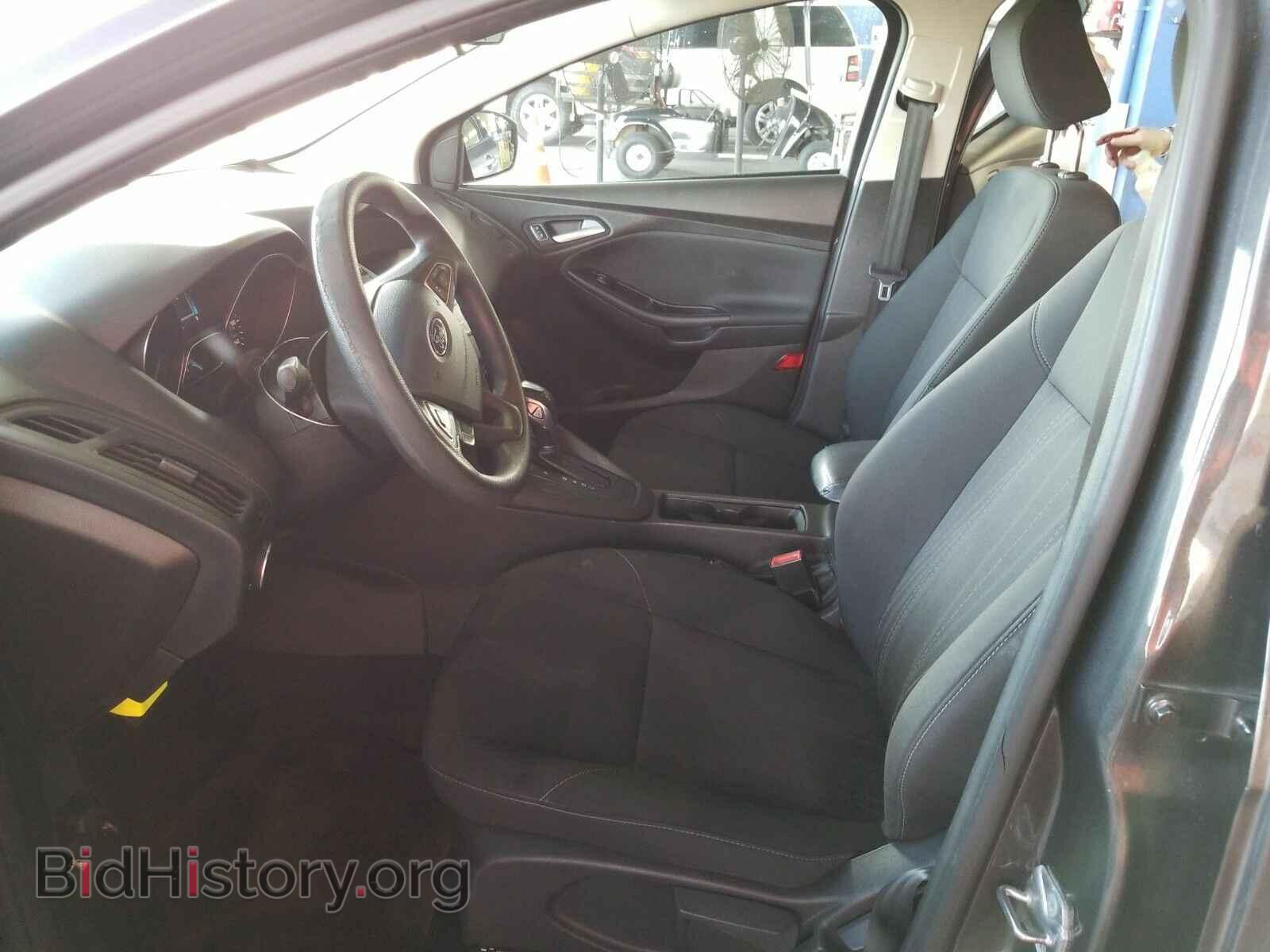 2016 Ford Focus - VIN: 1FADP3F28GL313724 - Фото 3