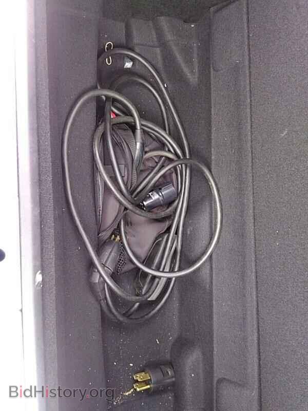 2016 Tesla Model X - VIN: 5YJXCBE21GF004288 - Photo 8