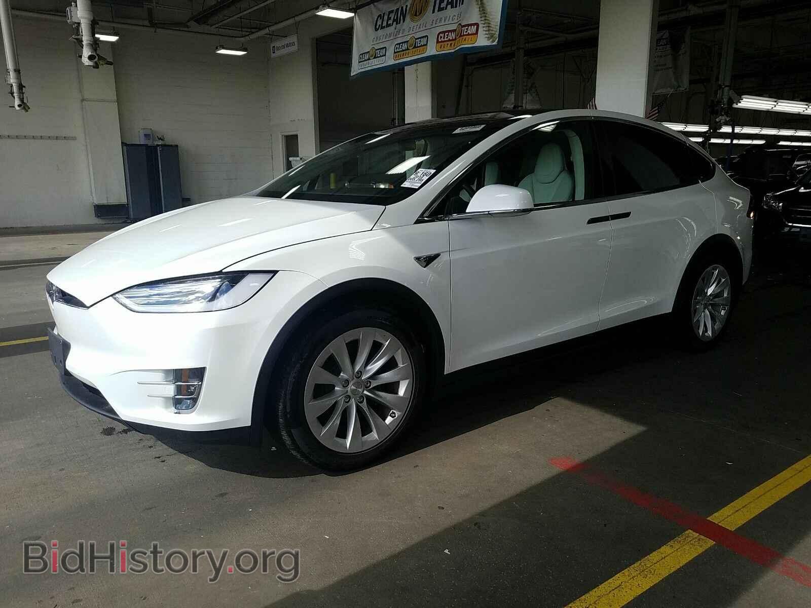 Фотография 5YJXCDE20JF142584 - Tesla Model X 2018