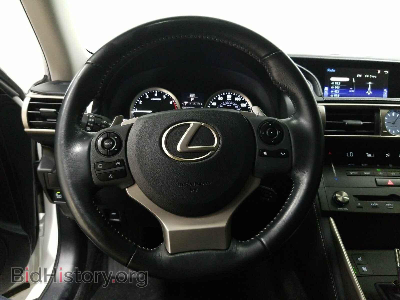 2016 Lexus IS 200t - VIN: JTHBA1D29G5001148 - Фото 10