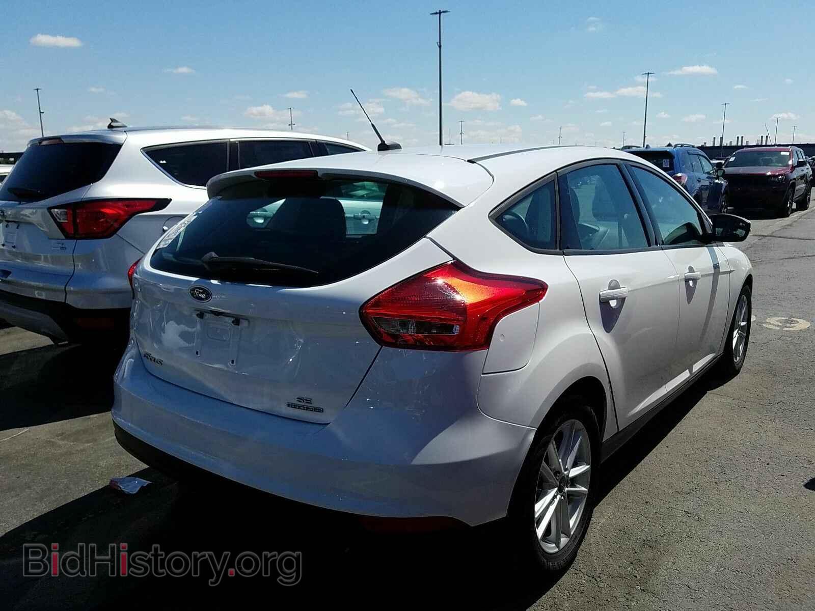 2016 Ford Focus - VIN: 1FADP3K29GL225349 - Фото 2