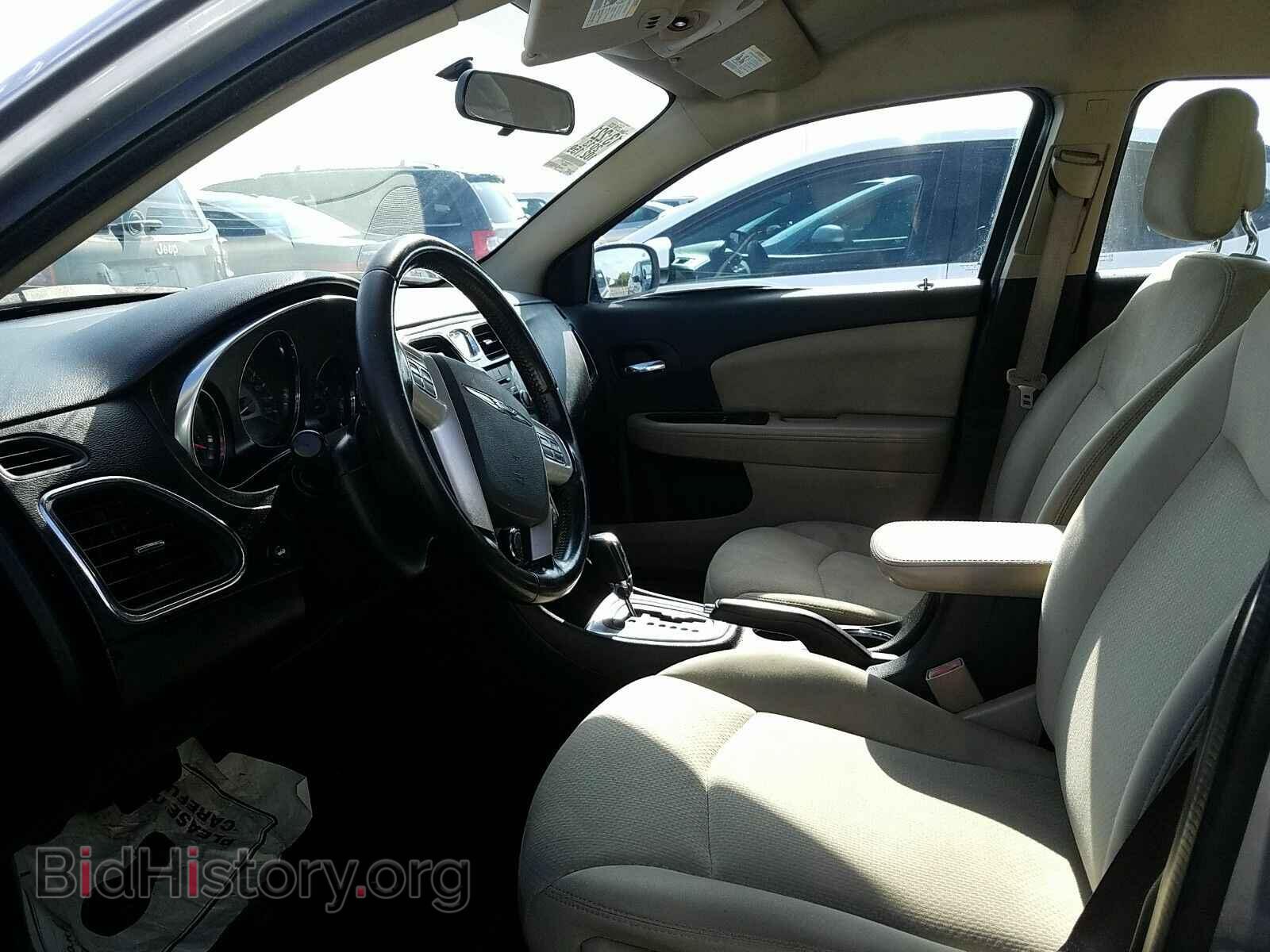 2013 Chrysler 200 - VIN: 1C3CCBBB8DN773021 - Photo 3