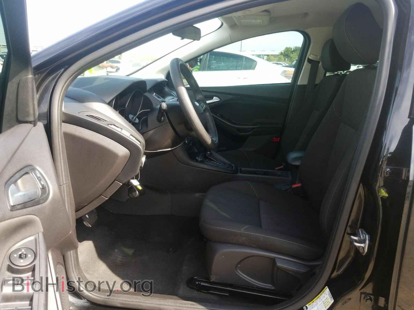 2015 Ford Focus - VIN: 1FADP3F27FL219655 - Photo 3