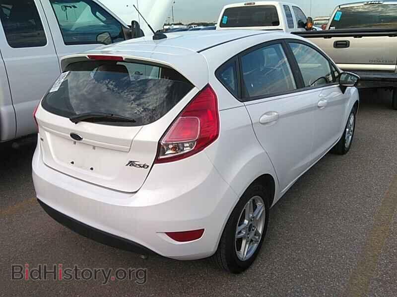 2017 Ford Fiesta - VIN: 3FADP4EJ6HM119384 - Фото 2