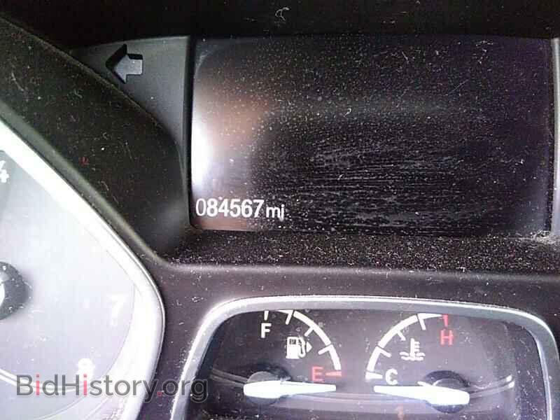 2016 Ford Focus - VIN: 1FADP3E29GL328704 - Photo 5