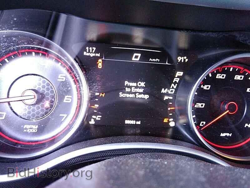 2017 Dodge Charger - VIN: 2C3CDXHGXHH561815 - Фото 5