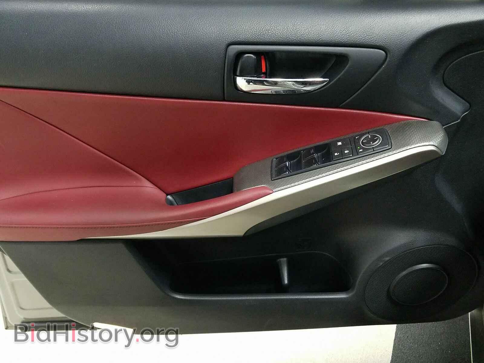 2016 Lexus IS 200t - VIN: JTHBA1D23G5026739 - Фото 9