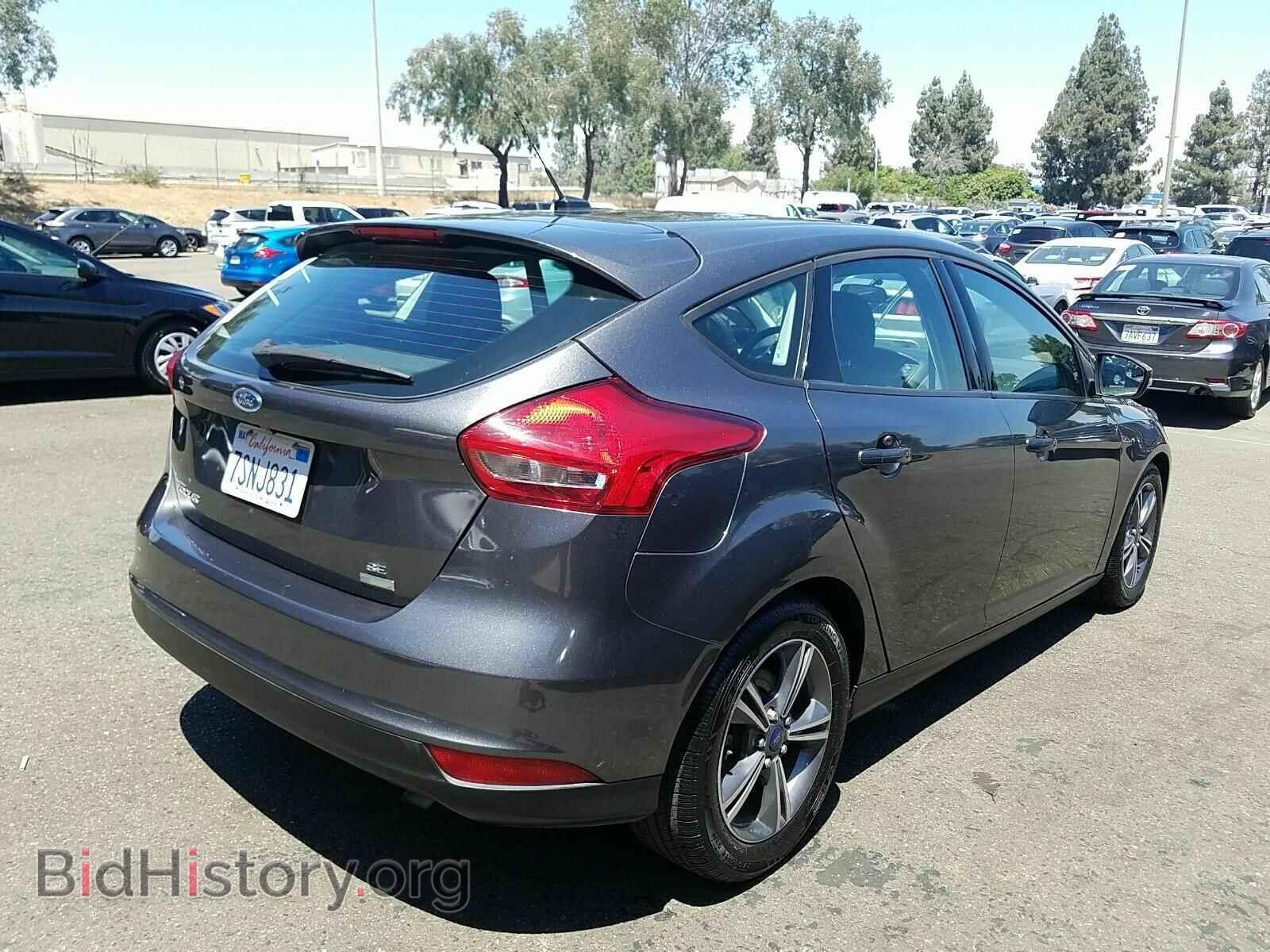 2016 Ford Focus - VIN: 1FADP3KE0GL225590 - Фото 2