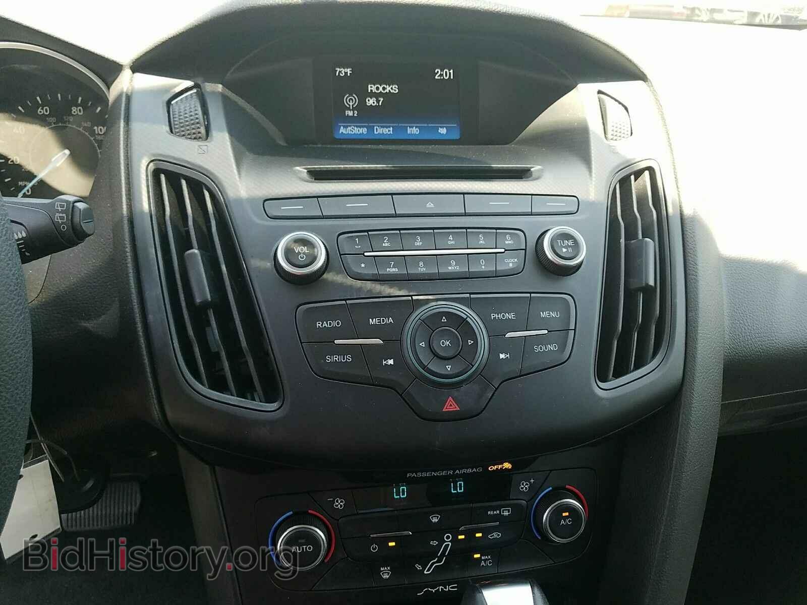 2016 Ford Focus - VIN: 1FADP3KE0GL225590 - Фото 4
