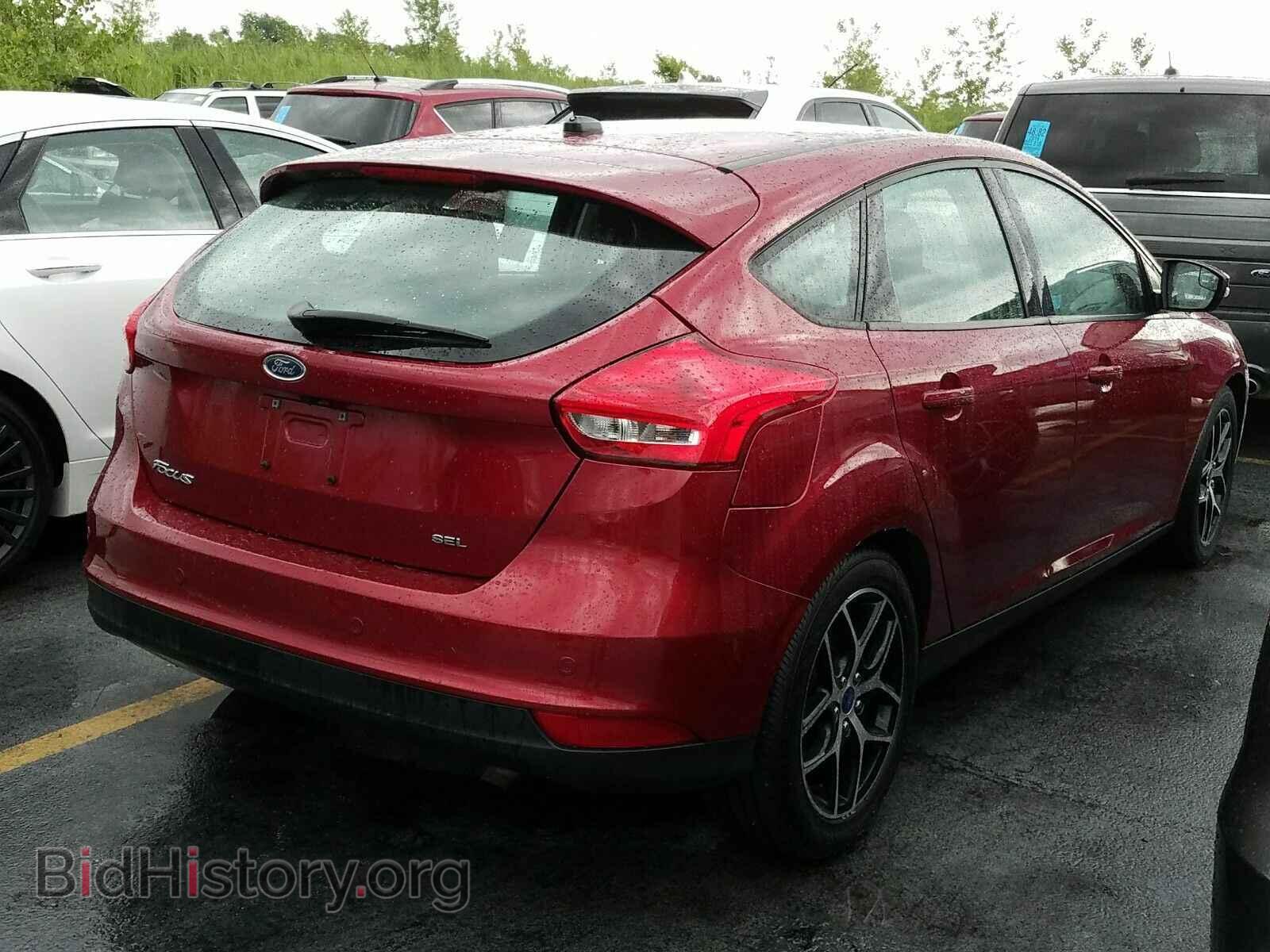 2017 Ford Focus - VIN: 1FADP3M28HL339163 - Фото 2