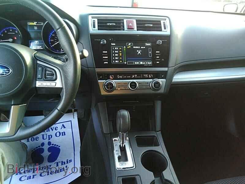 2017 Subaru Outback - VIN: 4S4BSAFC9H3413535 - Фото 4