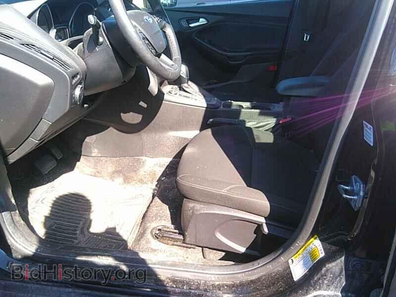 2017 Ford Focus - VIN: 1FADP3FE7HL283451 - Photo 3